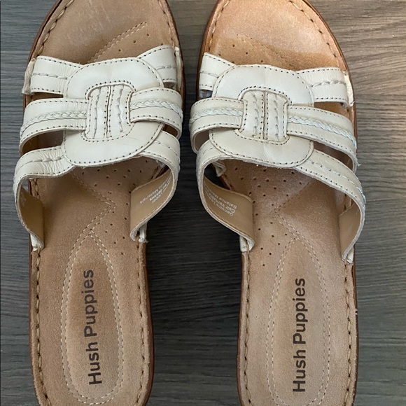 Hush Puppies Wedge Sandals- NWOT - Picture 2 of 4